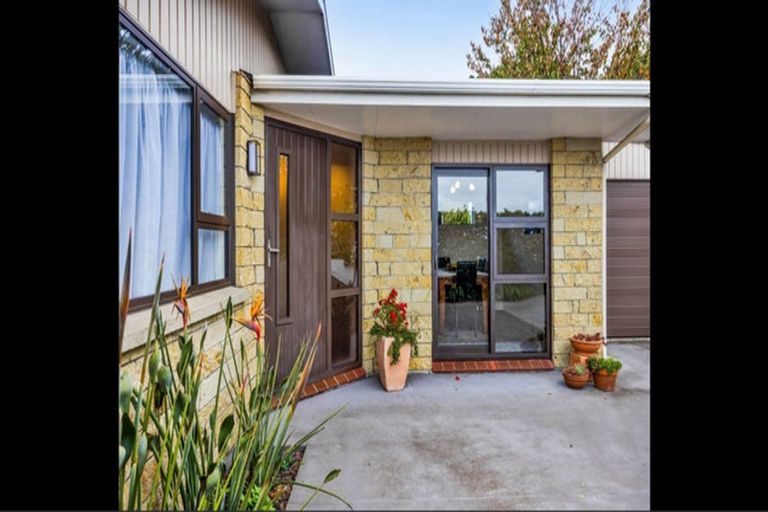 Photo of property in 65 Belt Road, New Plymouth, 4310