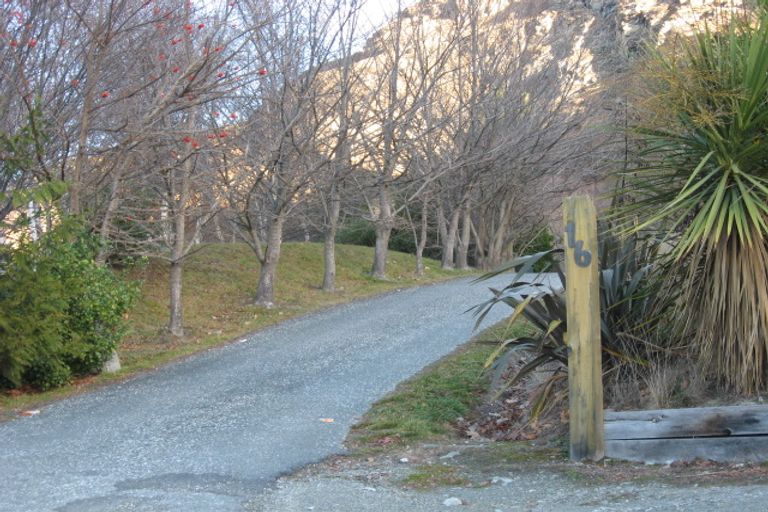 Photo of property in 16 Arthurs Track, Arthurs Point, Queenstown, 9371