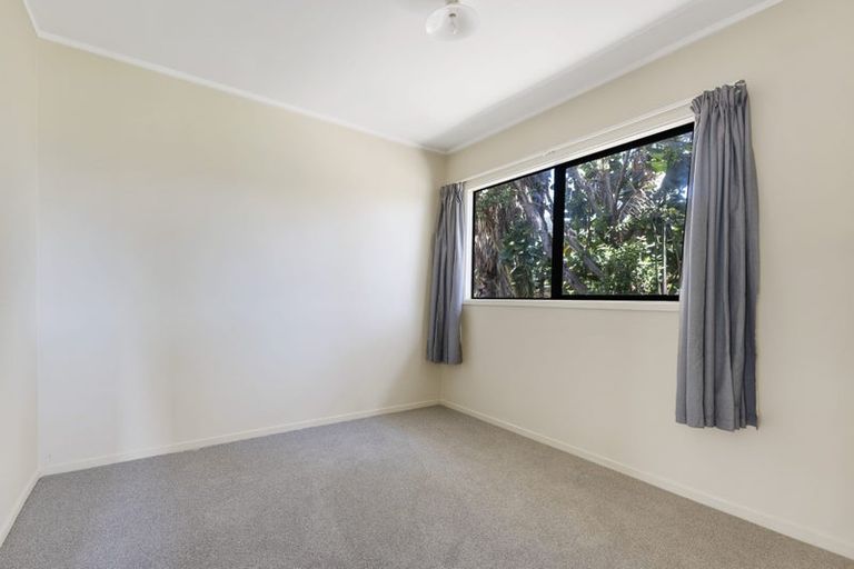 Photo of property in 1 Cordyline Road, Port Waikato, Tuakau, 2695