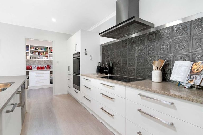 Photo of property in 2g Country Club Lane, Waiuku, 2123