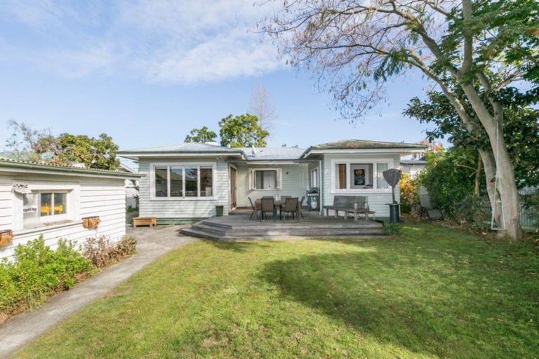 Photo of property in 407 Frederick Street, Mahora, Hastings, 4120