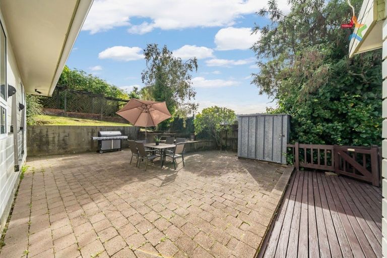 Photo of property in 12 Waipuna Grove, Stokes Valley, Lower Hutt, 5019