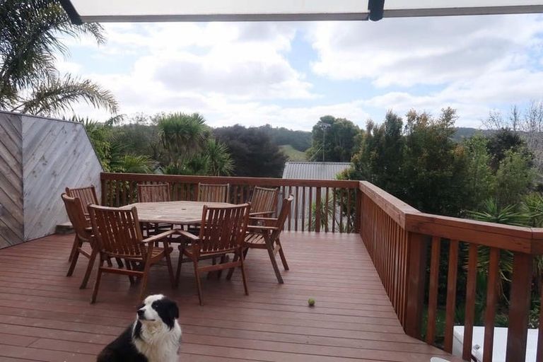 Photo of property in 42a Hammond Avenue, Hatfields Beach, Orewa, 0931