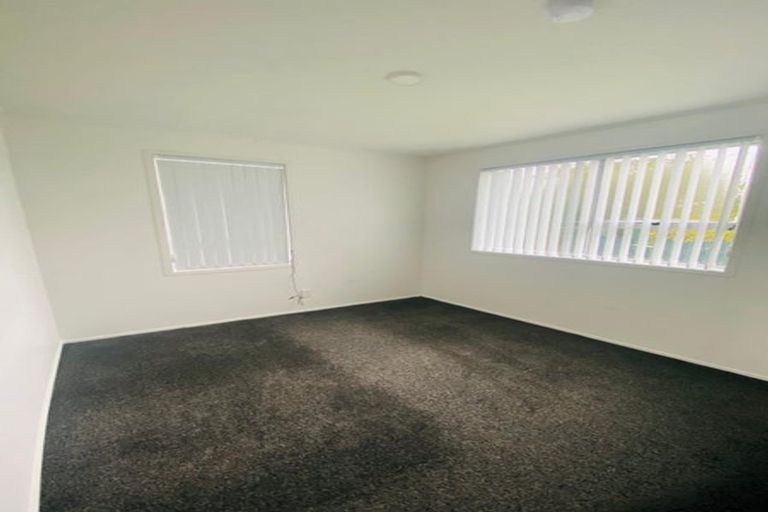Photo of property in 34 Tabitha Crescent, Henderson, Auckland, 0612