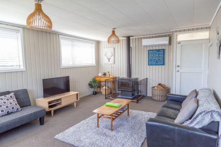 Photo of property in 22 Runuku Grove, Turangi, 3334