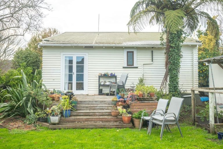 Photo of property in 121 Iranui Road, Inner Kaiti, Gisborne, 4010