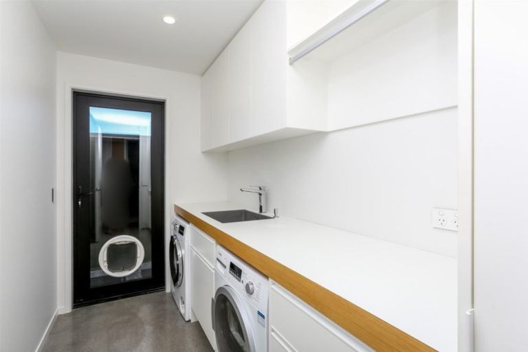 Photo of property in 70 Links Drive, Waiwhakaiho, New Plymouth, 4312