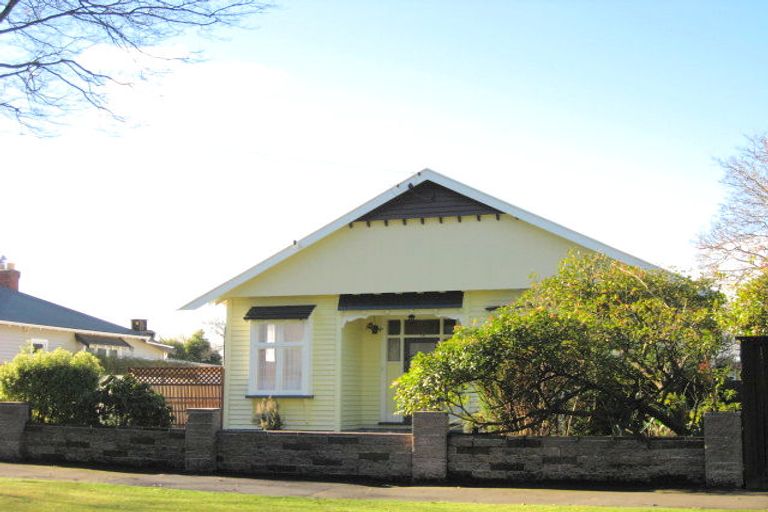 Photo of property in 14 Severn Street, St Albans, Christchurch, 8014
