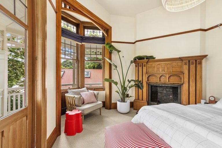 Photo of property in 11 Trelissick Crescent, Ngaio, Wellington, 6035