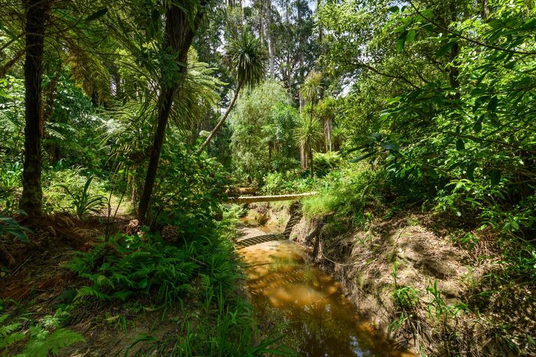 Photo of property in 319 Pahiatua Aokautere Road, Aokautere, Palmerston North, 4471