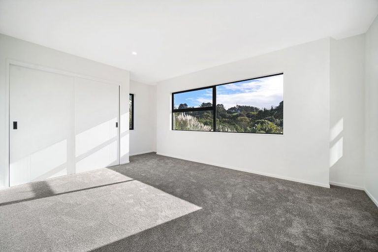 Photo of property in 4 Pleasant Way, Matakatia, Whangaparaoa, 0930