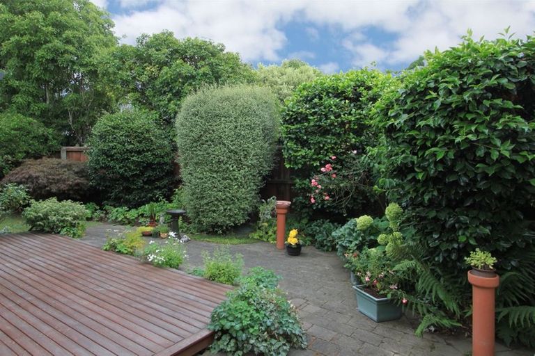 Photo of property in 2/53 Withells Road, Avonhead, Christchurch, 8042