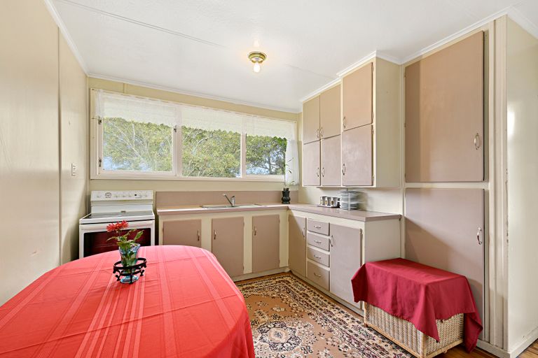 Photo of property in 14 Mccracken Road, Mount Wellington, Auckland, 1060