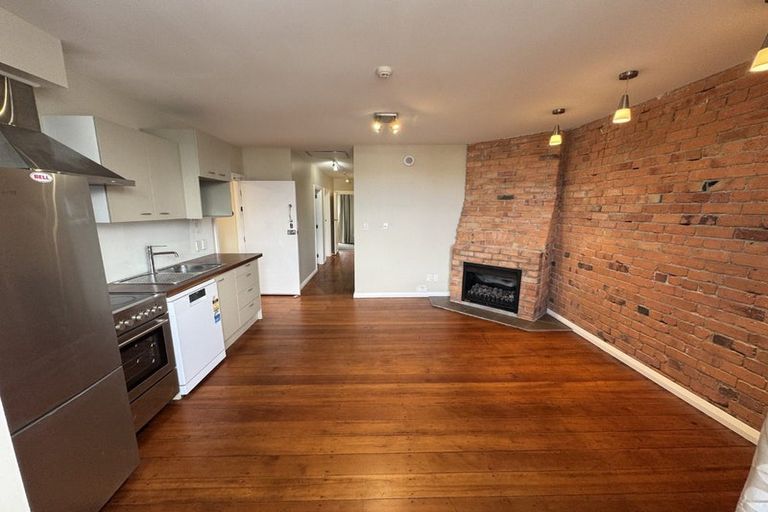 Photo of property in 77 Brougham Street, Mount Victoria, Wellington, 6011
