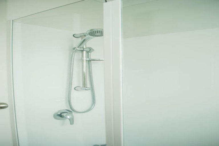 Photo of property in 23 Longburn Road, Henderson, Auckland, 0610