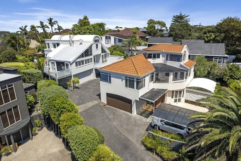 Photo of property in 1/80 Knights Road, Rothesay Bay, Auckland, 0630