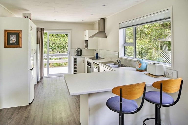 Photo of property in 5 Ayton Drive, Whitby, Porirua, 5024