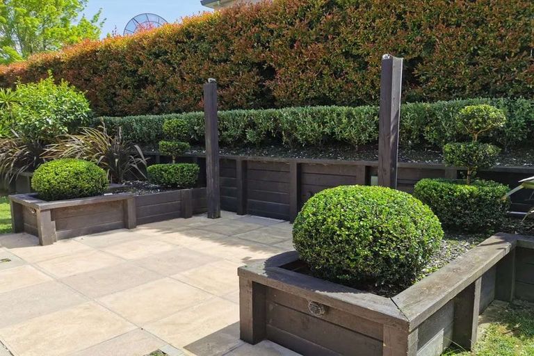 Photo of property in 14 Annalong Road, Dannemora, Auckland, 2016