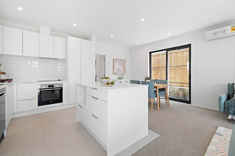 Photo of property in 18 Kilcadden Drive, Flat Bush, Auckland, 2019