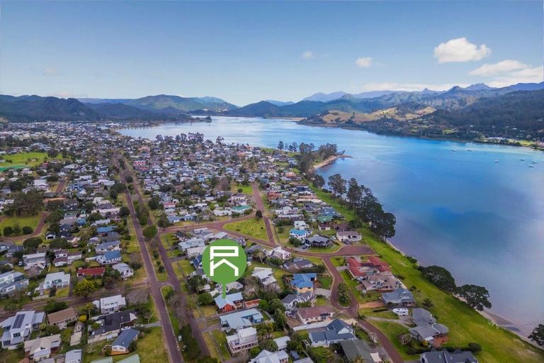 Photo of property in 16 Vista Paku, Pauanui, Hikuai, 3579