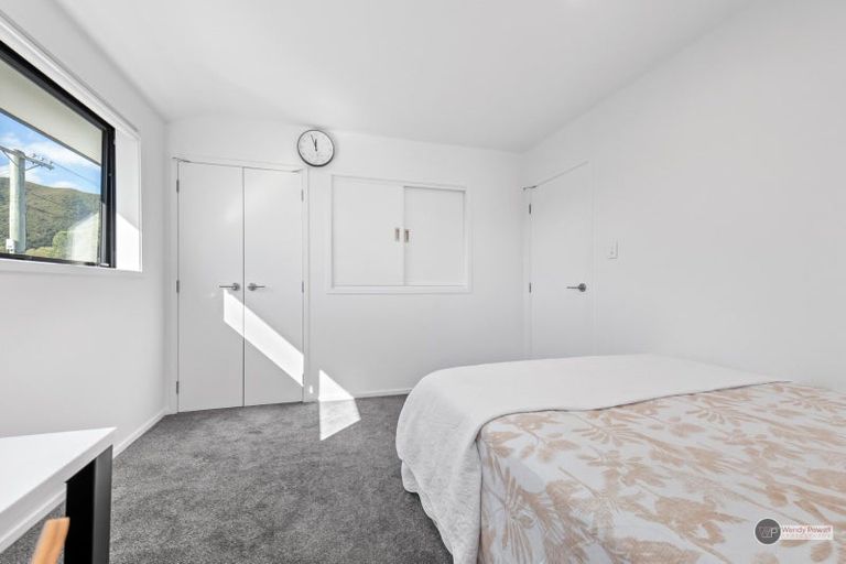 Photo of property in 2c Avon Street, Waterloo, Lower Hutt, 5011