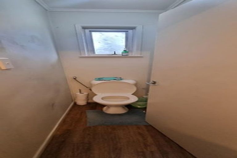 Photo of property in 43 Beeston Crescent, Manurewa, Auckland, 2102