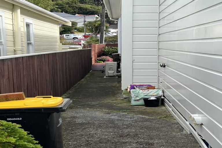 Photo of property in 7 Naughton Terrace, Kilbirnie, Wellington, 6022