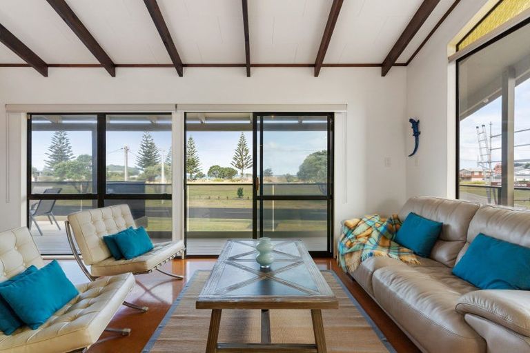 Photo of property in 225 Rangi Avenue, Whangamata, 3620