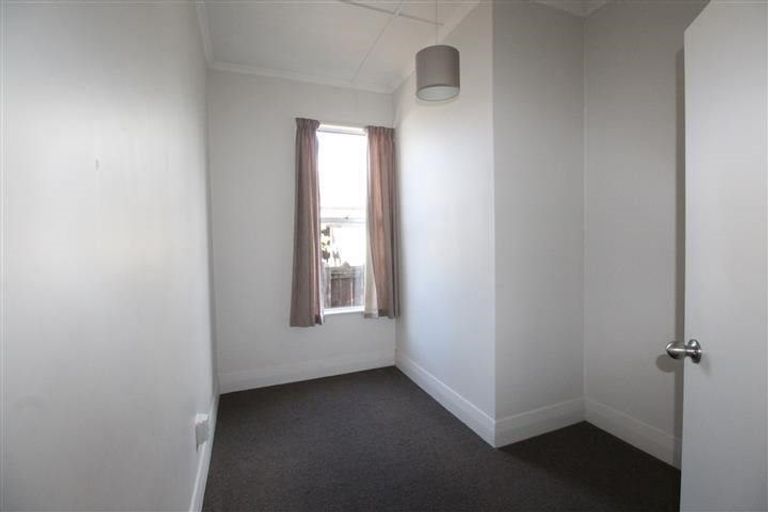 Photo of property in 48 Oxford Street, South Dunedin, Dunedin, 9012