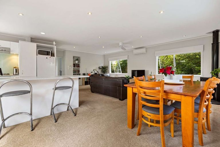 Photo of property in 243 Gravatt Road, Papamoa Beach, Papamoa, 3118