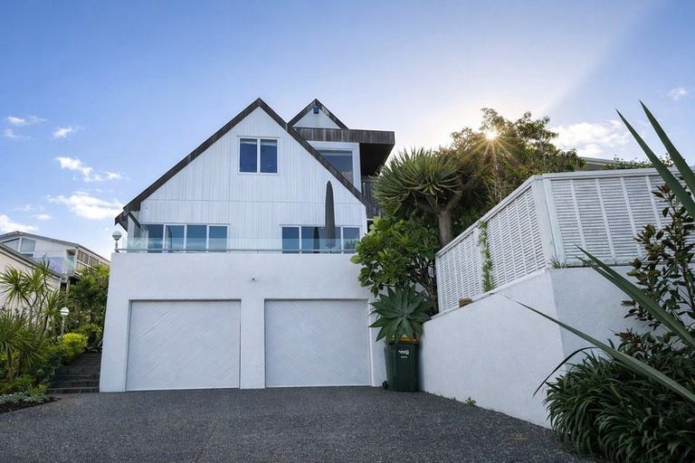 Photo of property in 21a Monyash Road, Manly, Whangaparaoa, 0930