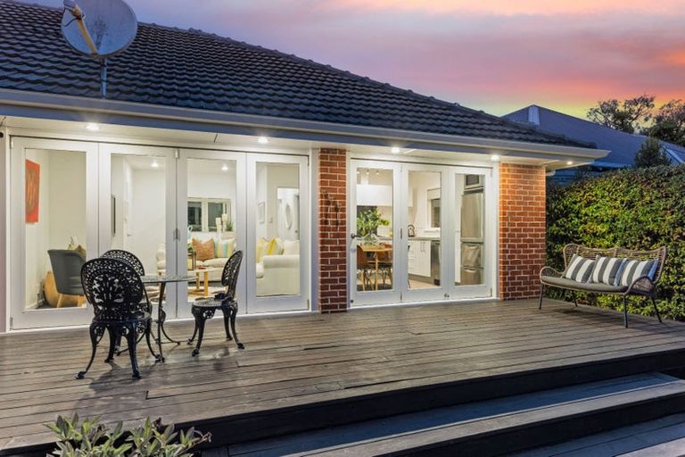 Photo of property in 2/110 Leinster Road, Merivale, Christchurch, 8014