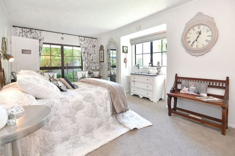 Photo of property in 14a Motuora Road, Manly, Whangaparaoa, 0930