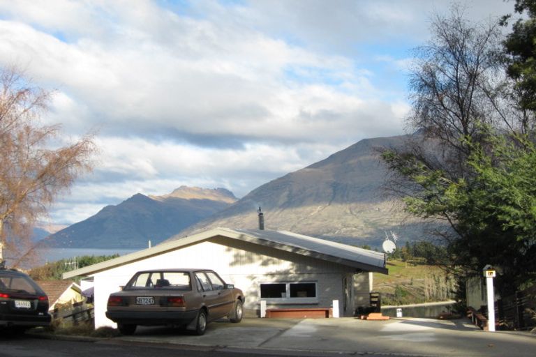 Photo of property in 3 Earnslaw Terrace, Queenstown, 9300