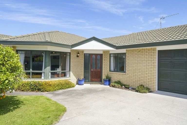 Photo of property in 40 Ocean Crest, Papamoa Beach, Papamoa, 3118