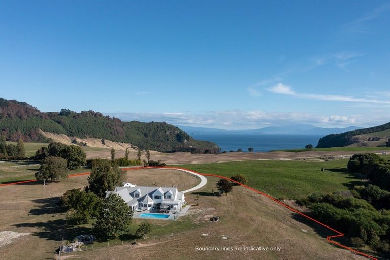Photo of property in 36 Kaiapo Road, Acacia Bay, Taupo, 3385