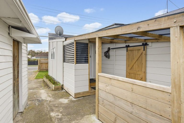 Photo of property in 55 Mako Mako Road, Levin, 5510