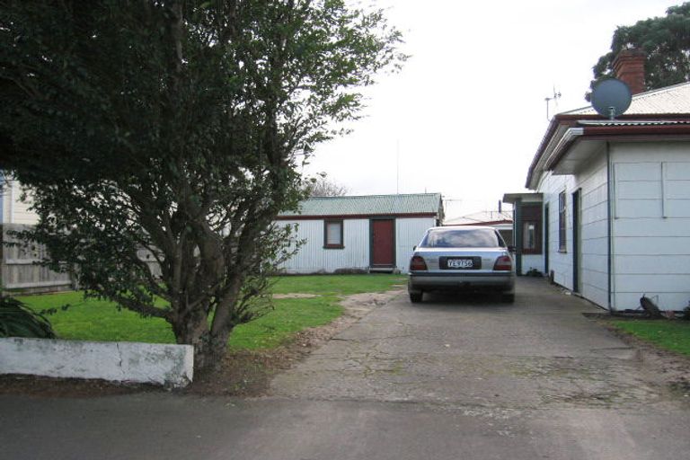 Photo of property in 331 Featherston Street, Palmerston North, 4414