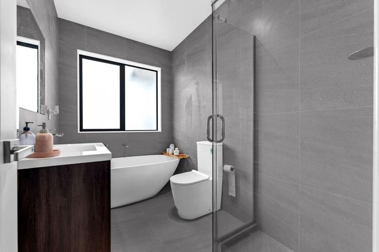 Photo of property in 13 Peacock Place, Pokeno, 2402