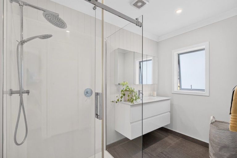 Photo of property in 954 Whangaparaoa Road, Manly, Whangaparaoa, 0930