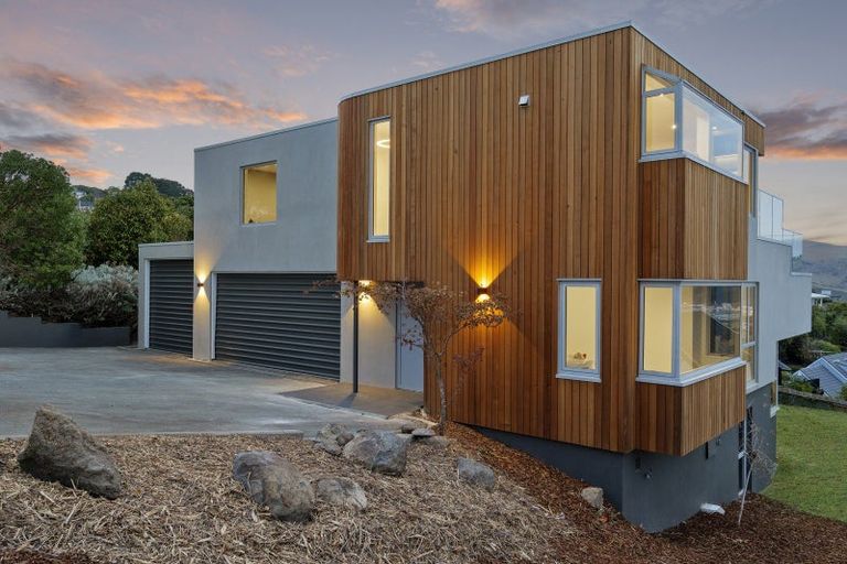 Photo of property in 283 Cannon Hill Crescent, Mount Pleasant, Christchurch, 8081