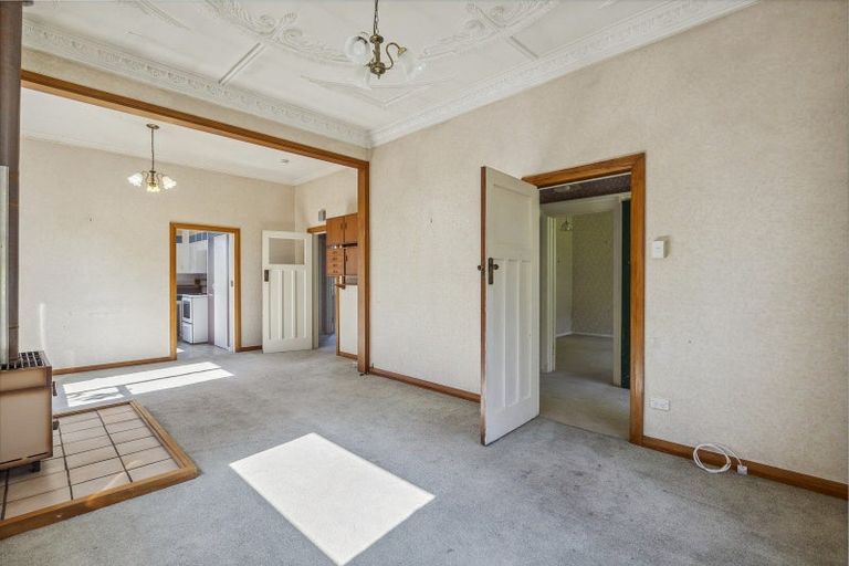 Photo of property in 16 Adderley Terrace, Ravensbourne, Dunedin, 9022