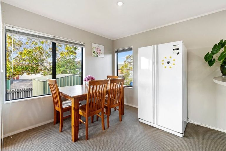 Photo of property in 1/5 Kenwick Place, Burswood, Auckland, 2013