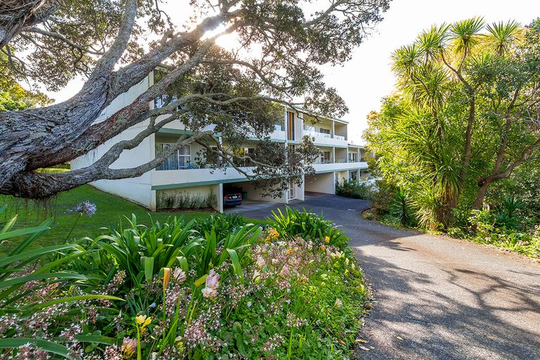 Photo of property in 3/34 Uxbridge Road, Mellons Bay, Auckland, 2014