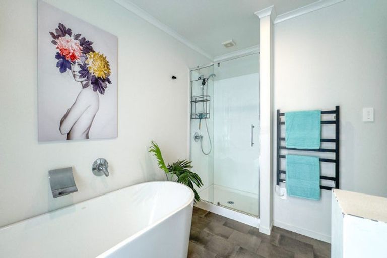 Photo of property in 72 Neavesville Road, Puriri, Thames, 3578