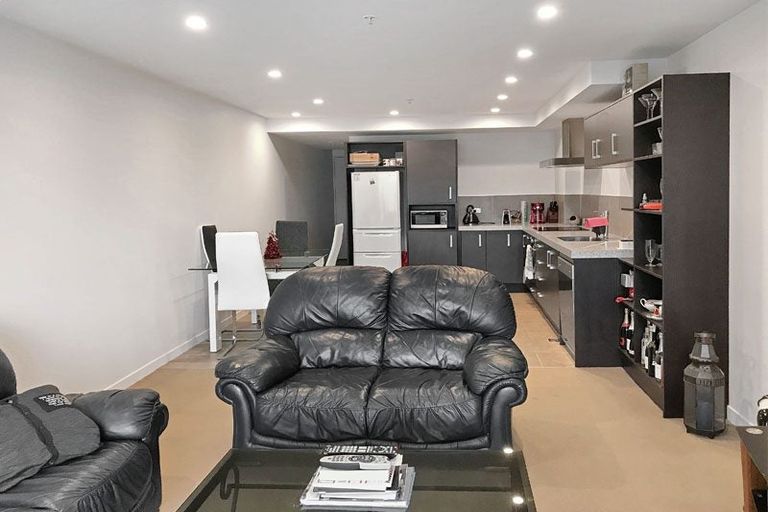 Photo of property in Monument Apartments, 7d/245 Wakefield Street, Te Aro, Wellington, 6011