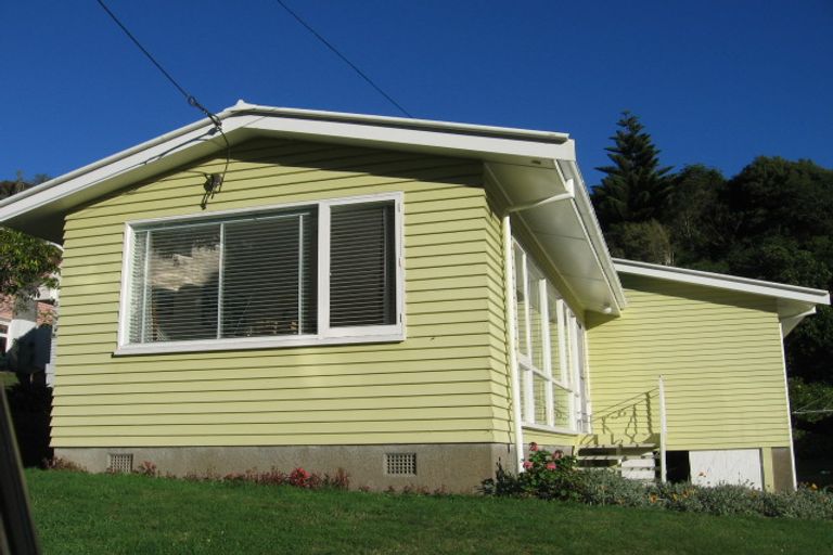 Photo of property in 4 Chella Way, Khandallah, Wellington, 6035