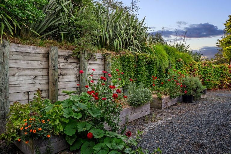 Photo of property in 35 Lloyd Drive, Wainui, Silverdale, 0994