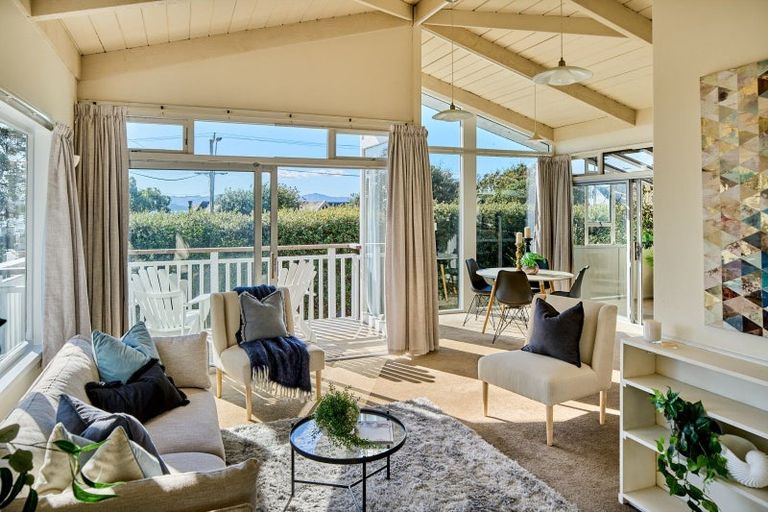 Photo of property in 447 Muritai Road, Eastbourne, Lower Hutt, 5013