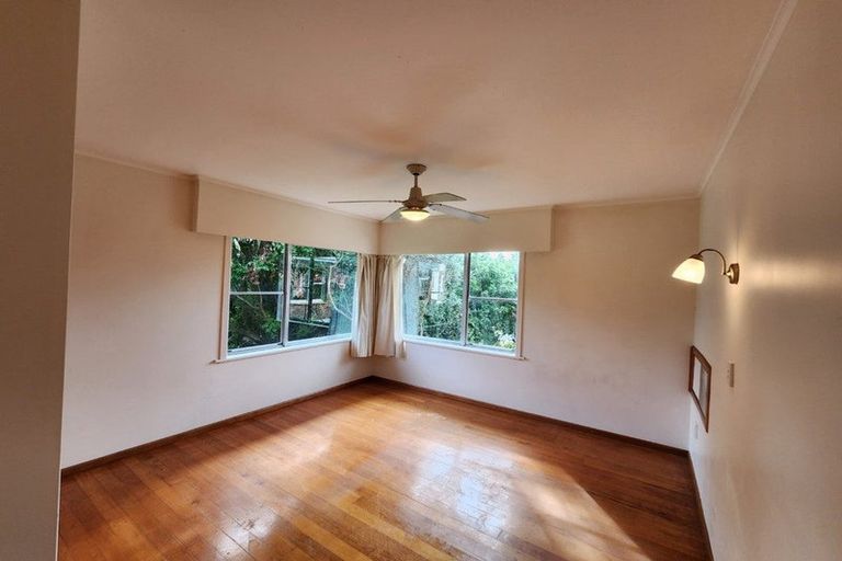 Photo of property in 2 Victoria Avenue, Waiuku, 2123